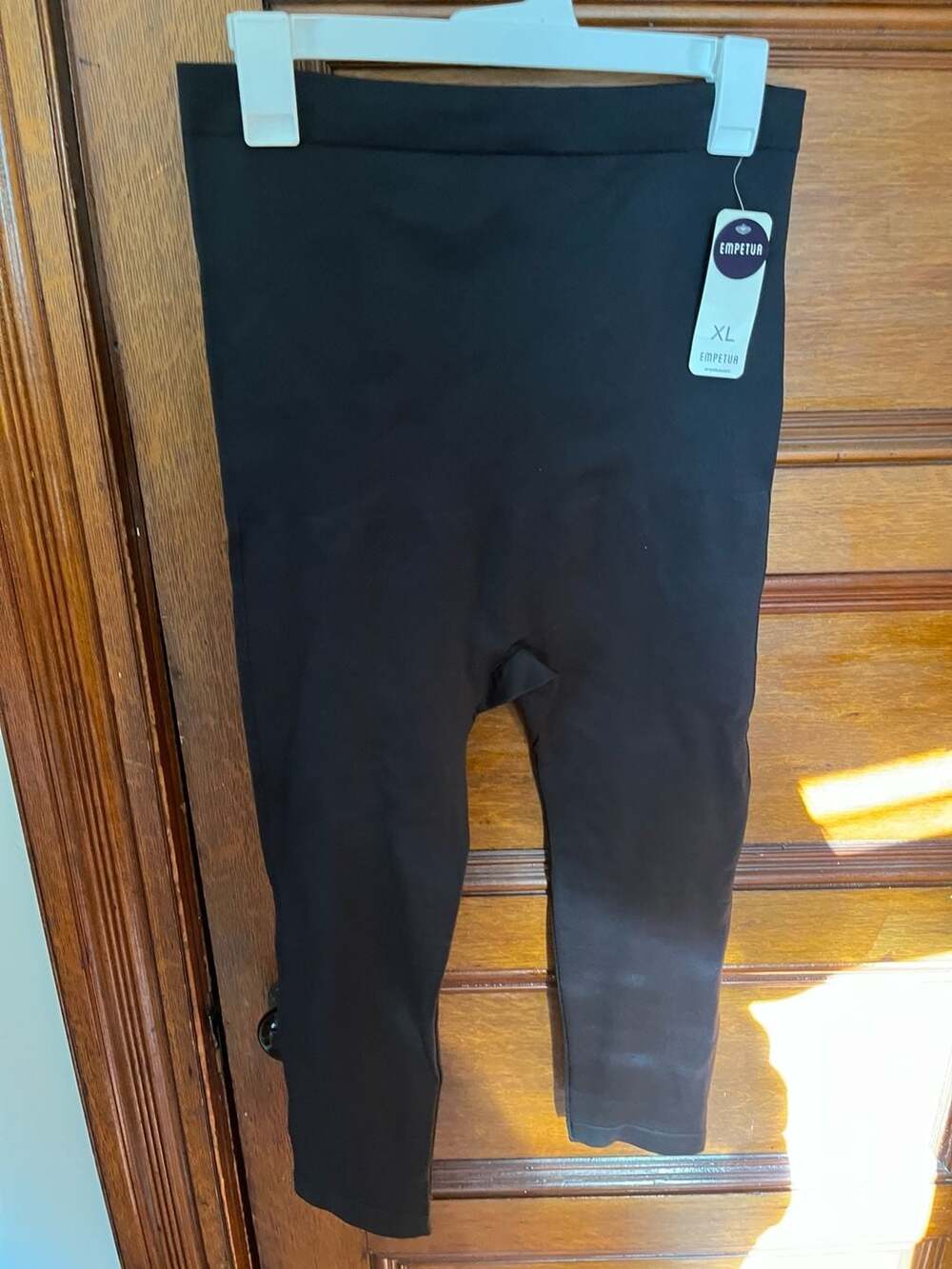 Empetua High-Waisted Shaping Capri Leggings Black Size XL